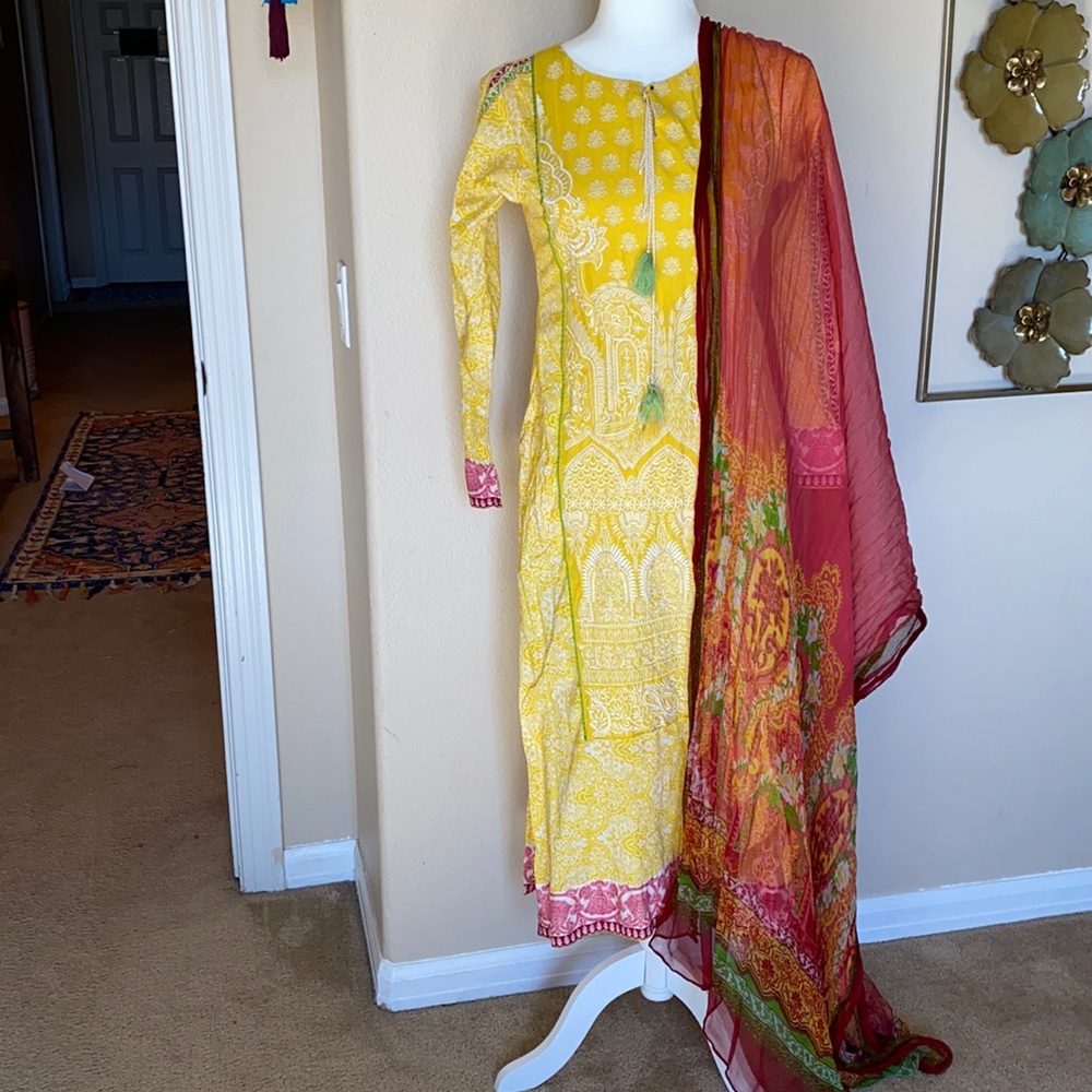 Junaid jamshed 2 piece lawn suit